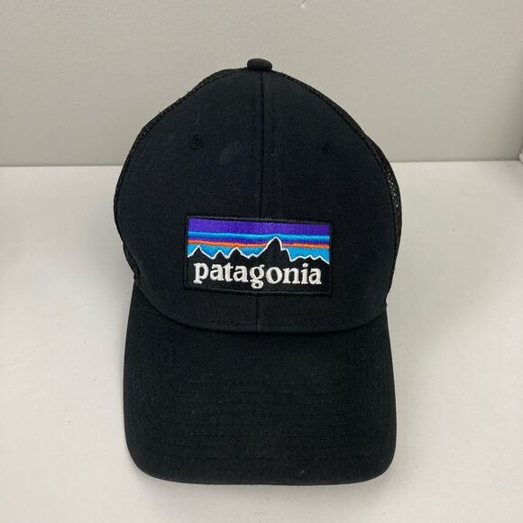Patagonia P-6 Logo Trucker Cap Hat Black Snap Back One Size Unisex Style 38017 - Picture 1 of 7